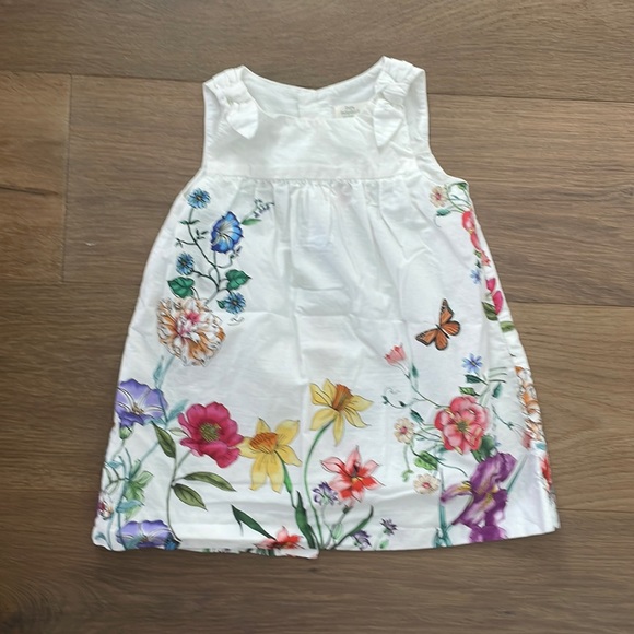 Zara Other - Zara Girls floral dress with the buttons in the back